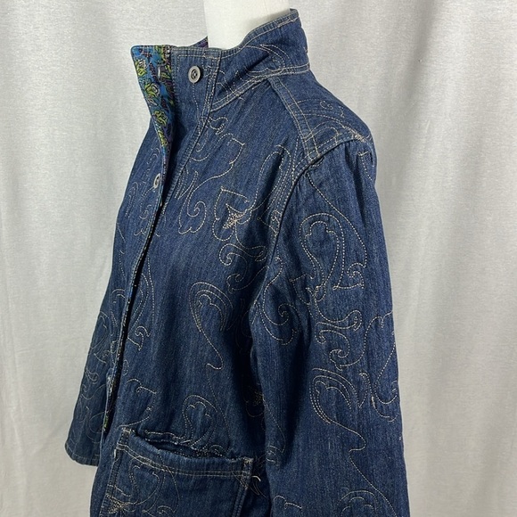 Chicos Reversible Quilted Denim Paisley Button Jacket Womens Size 2 Country Boho - Picture 3 of 13